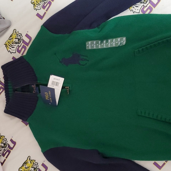 Sweater - Picture 3 of 3